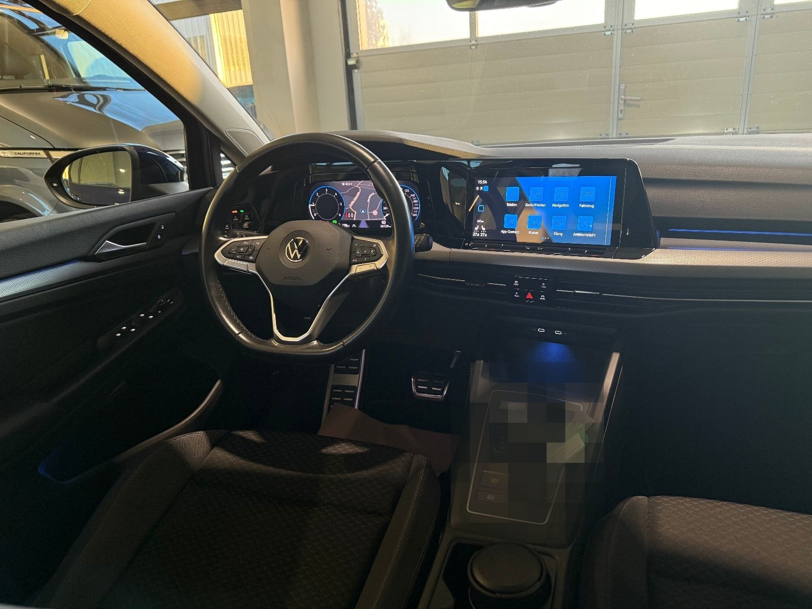 Volkswagen Golf VIII 2.0 TDI DSG AID/HUD/MATRIX/PANO/AHK foto 9