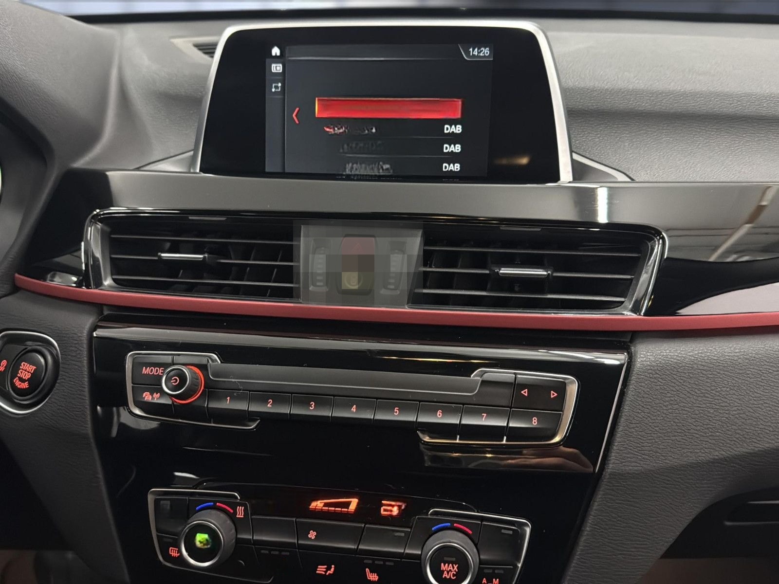 BMW X1 sDrive 20 i Sport Line/ unfallfrei/ AHK foto 15