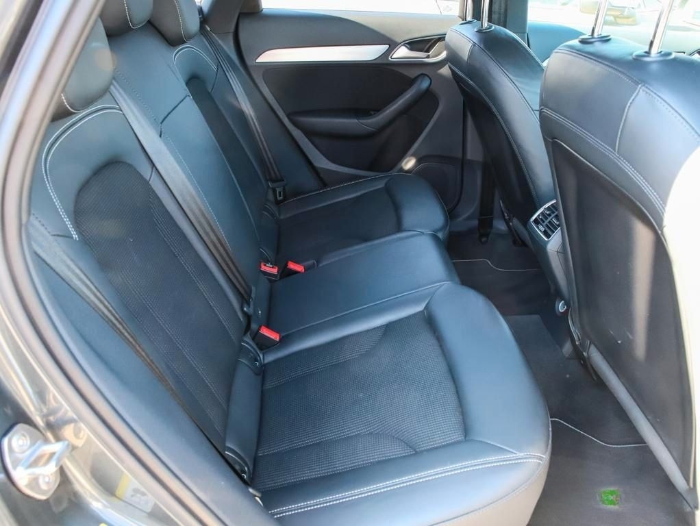 Audi Q3 1.4 TFSI S line S tronic Alu 18" Navi Sitzh. foto 6