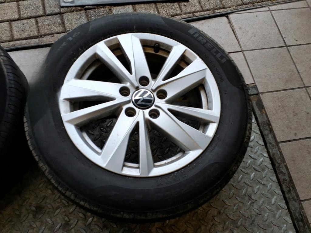 Volkswagen Touran 2.0 TDI DSG Comfortline-NAVI-ACC-PDC-SHZ- foto 4