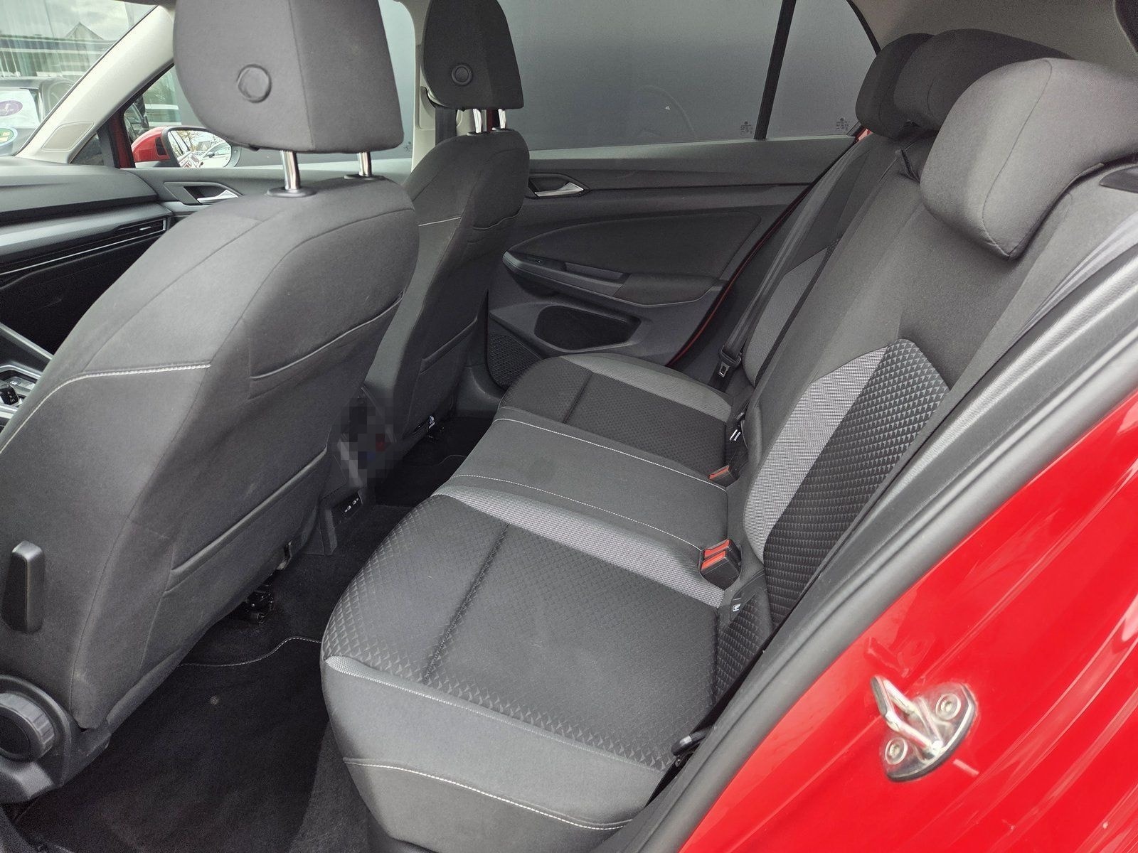 Volkswagen VIII 1.5 eTSI Active*AHK*IQ-LIGHT*IQ-DRIVE-PKT** foto 11