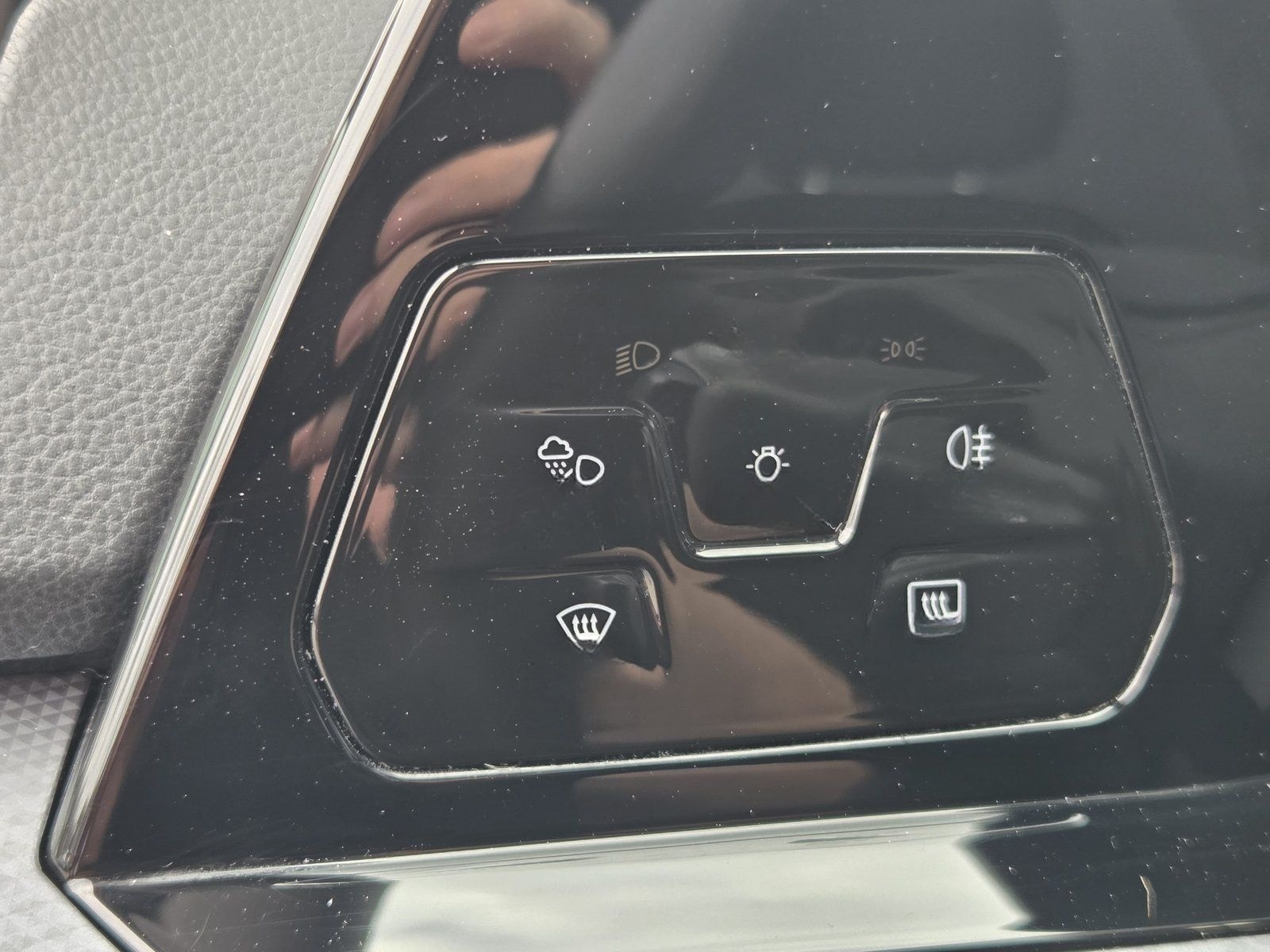 Volkswagen VIII 1.5 eTSI Active*AHK*IQ-LIGHT*IQ-DRIVE-PKT** foto 17