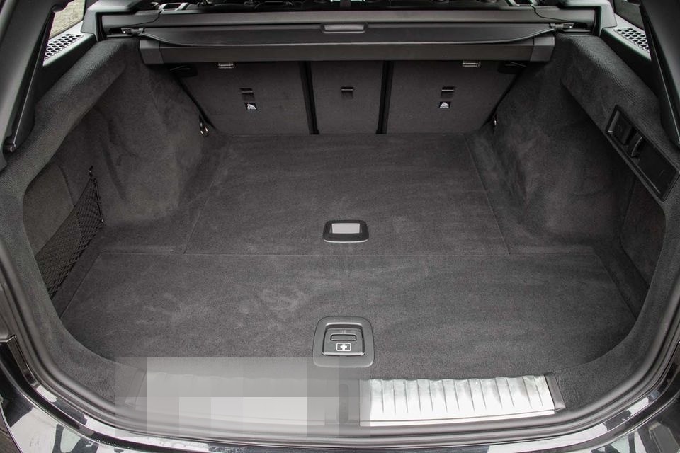 BMW 318i Touring M Sportpaket Autom Navi LED Klima foto 12