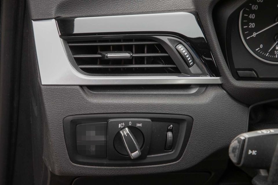 BMW X1 xDrive20i A Sport Line Autom Navi LED Sitzhzg foto 10