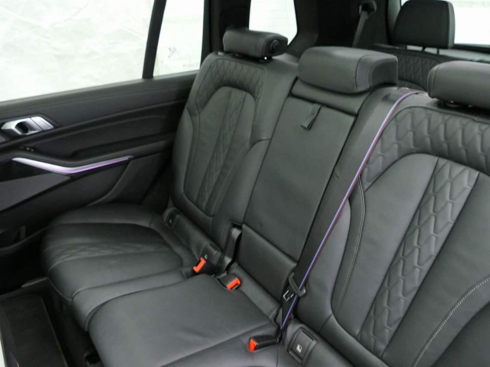 BMW X7 xDrive40d M SportpaketPro Standhzg AHK Pano foto 12