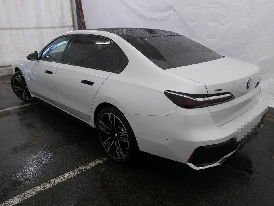 BMW 740d xDrive M Sportpaket Standhzg SkyLounge 21" foto 3