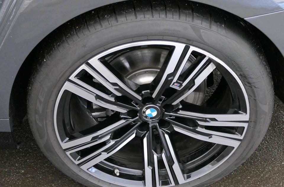 BMW 740d xDrive M Sportpaket Standhzg SkyLounge 21" foto 12