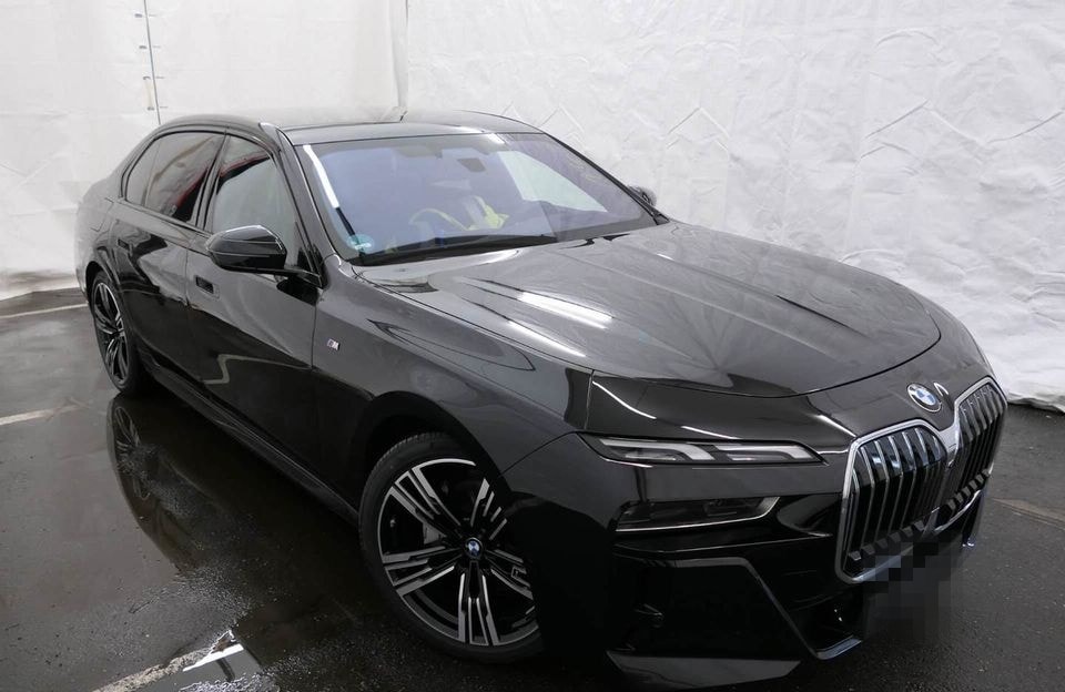 BMW 740d xDrive M Sportpaket*Standhzg*Pano*DAPro*B&W foto 2