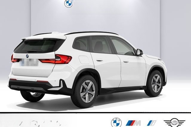 BMW X1 sDrive20i Autom Navi HeadUp Klima LED 360° foto 5