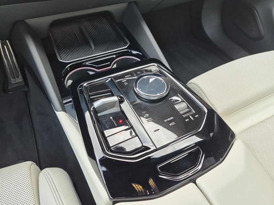 BMW 550e xDrive Touring M Sport + GARANTIE-bis-06.30 foto 12