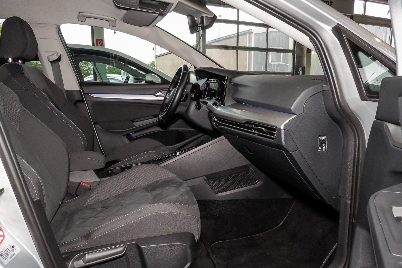 Volkswagen Golf VIII Variant Business 1.5 eTSI DSG!Discover foto 7