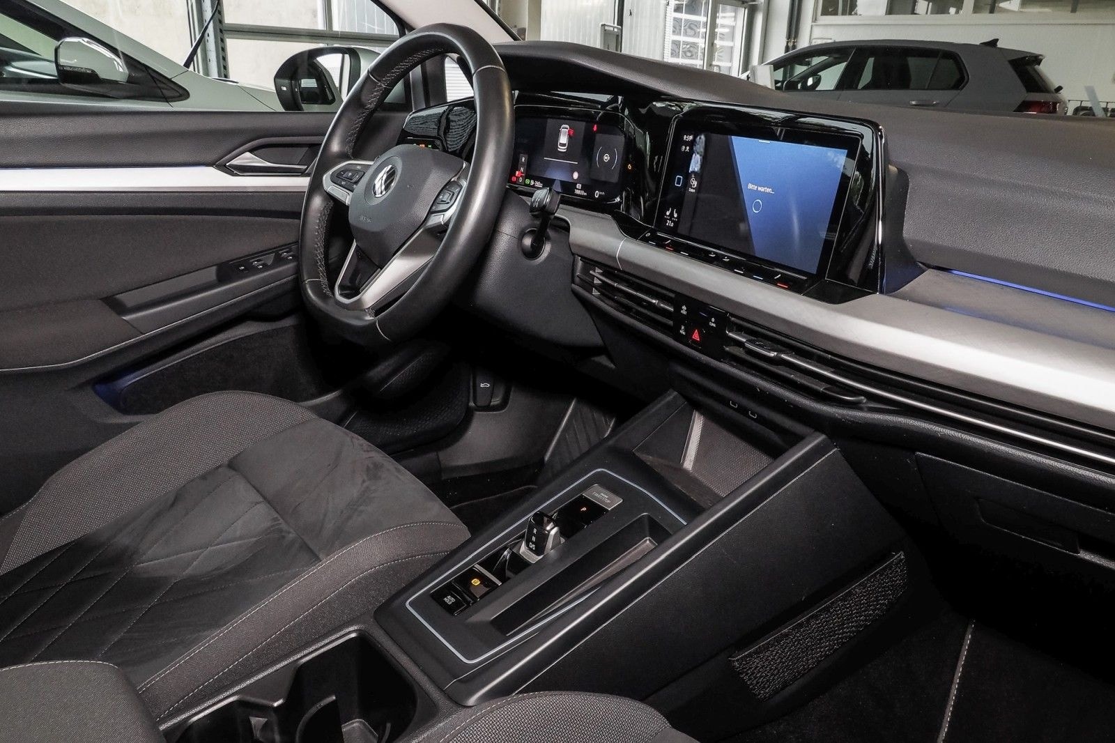 Volkswagen Golf VIII Variant Business 1.5 eTSI DSG!Discover foto 8