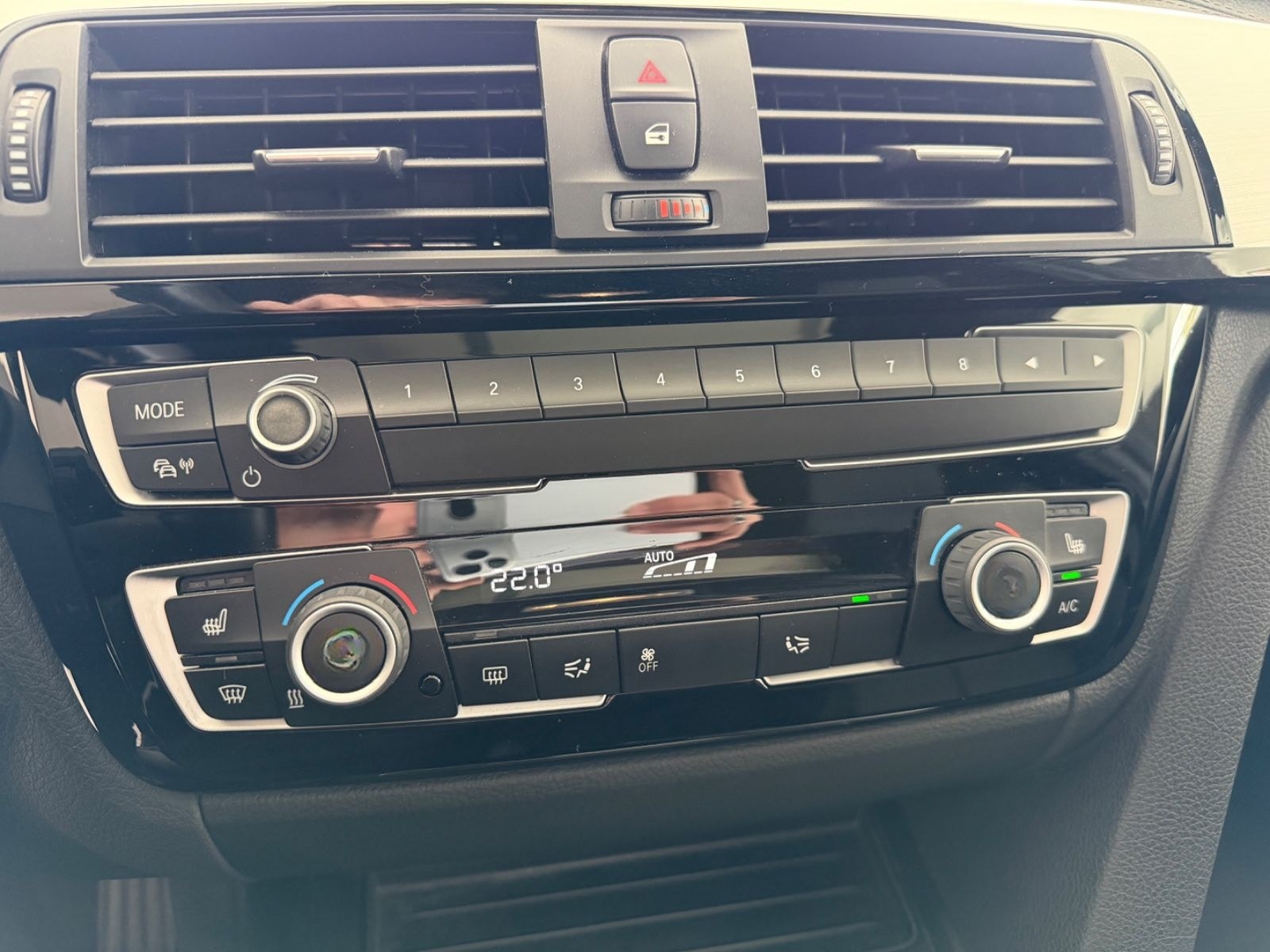 BMW 318d *M-PAKET*SHADOWLINE*LED*VOLLLEDER*SHZ foto 13