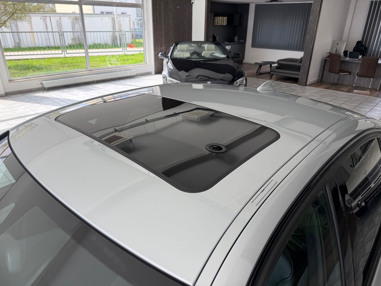 BMW 318d *M-PAKET*SHADOWLINE*LED*VOLLLEDER*SHZ foto 7