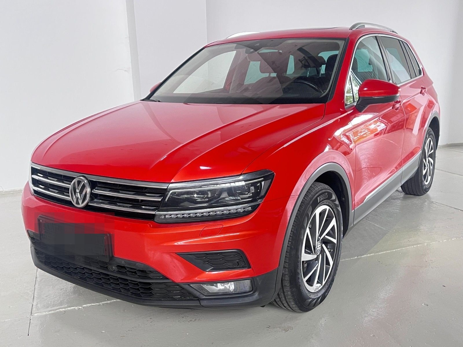 Volkswagen Tiguan Sound 4Motion 2.0 *Head-Up* foto 1