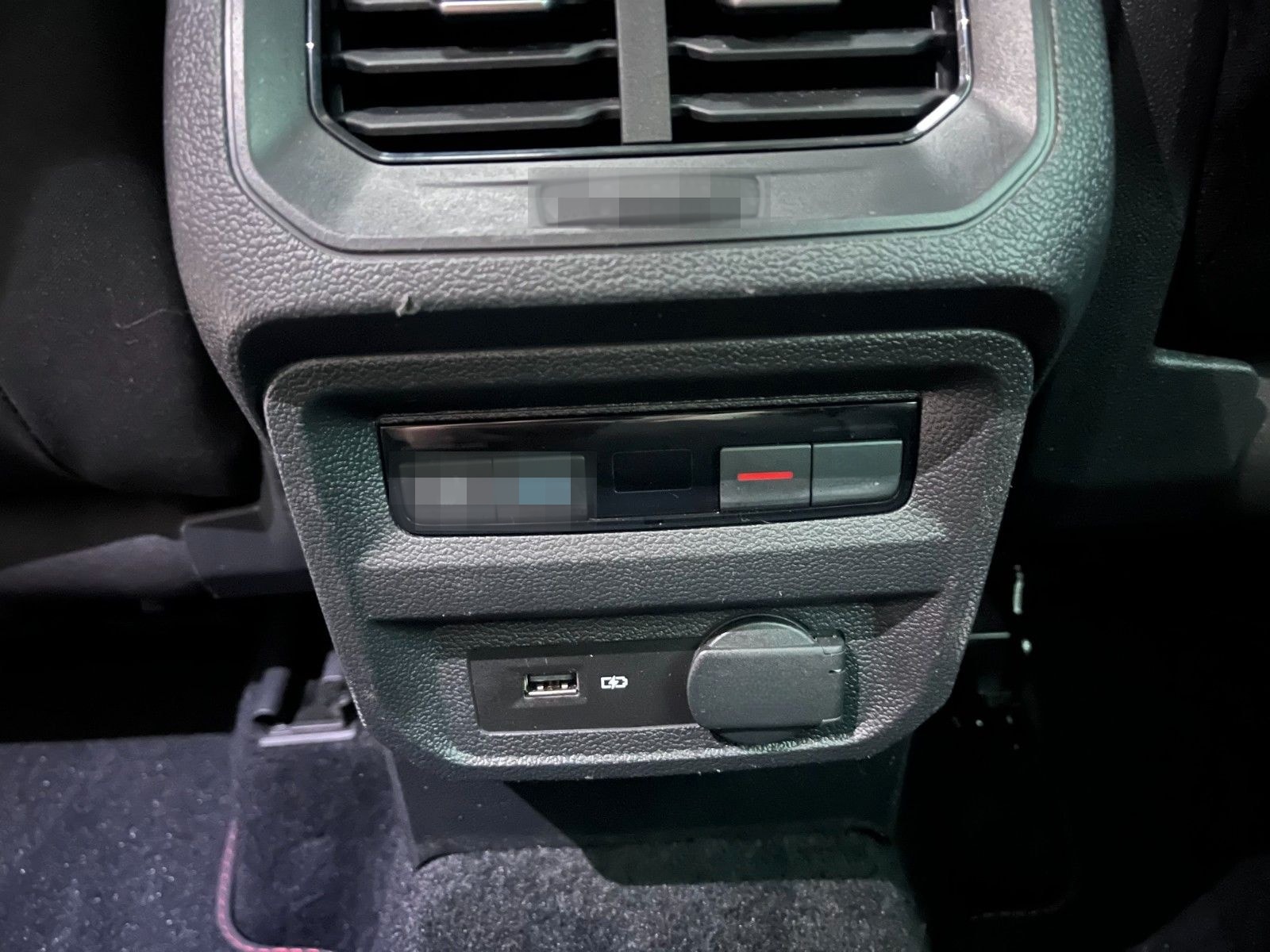 Volkswagen Tiguan Sound 4Motion 2.0 *Head-Up* foto 7