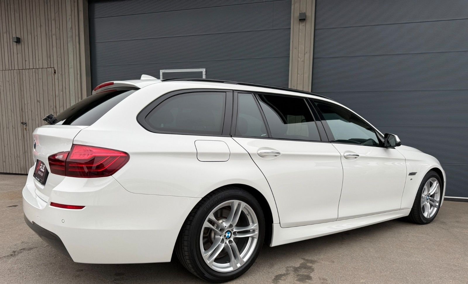 BMW 520 d Touring M Paket *Pano *Virtual *Head up foto 6