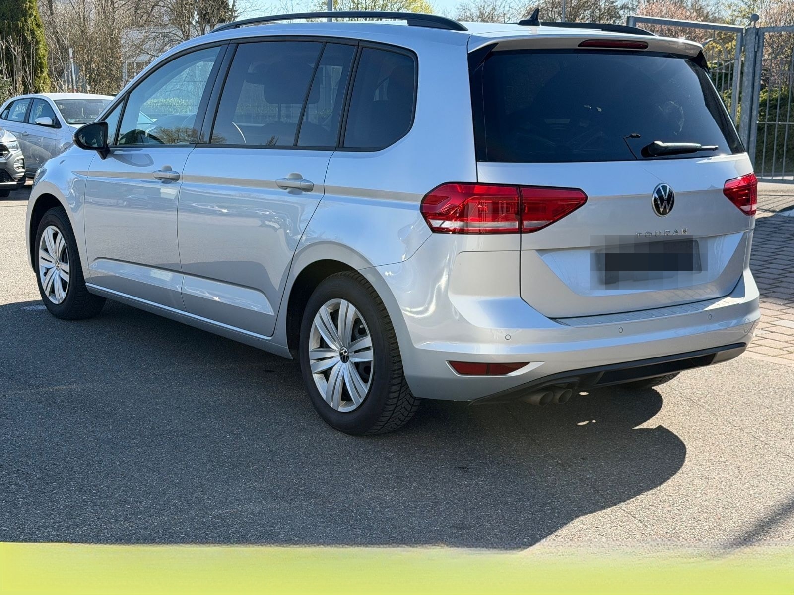 Volkswagen Touran 2.0 TDI DSG Highline LED Navi 1H RCam Tüv foto 6