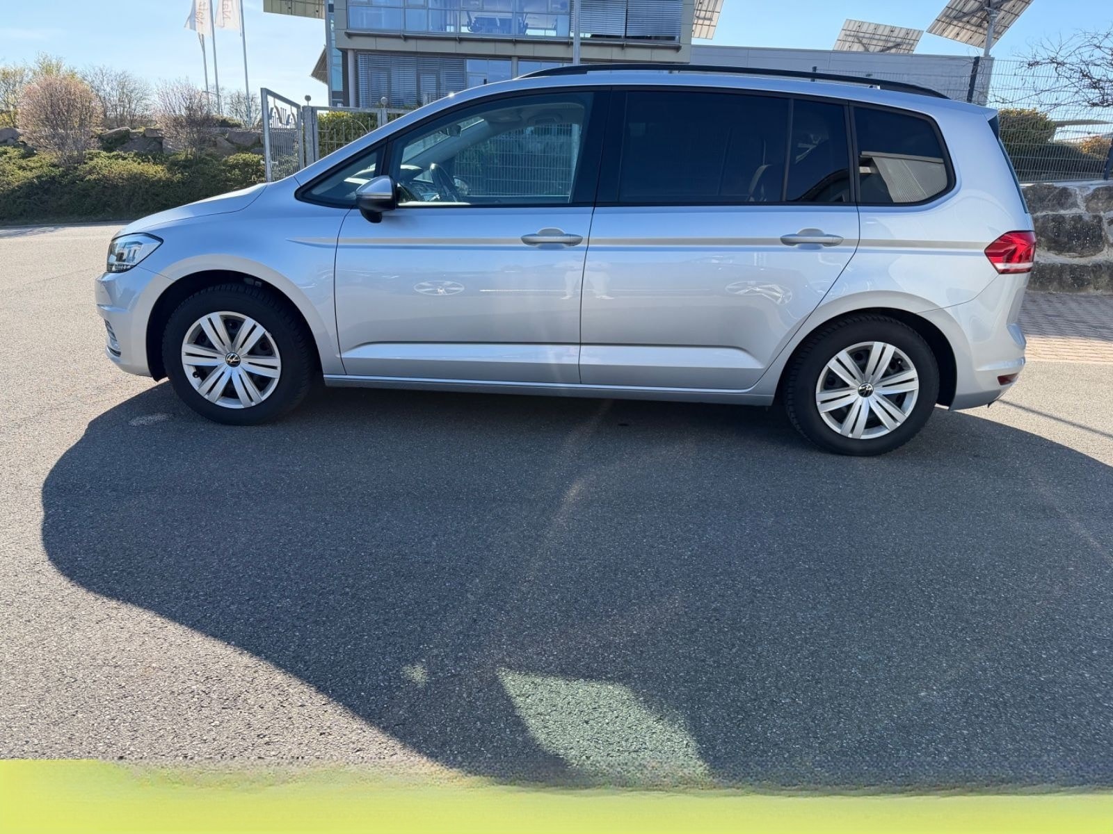 Volkswagen Touran 2.0 TDI DSG Highline LED Navi 1H RCam Tüv foto 7