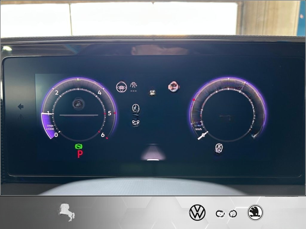 Volkswagen Tiguan 2.0TDI AHK(trailerassist) CarPlay LED*Cam foto 17