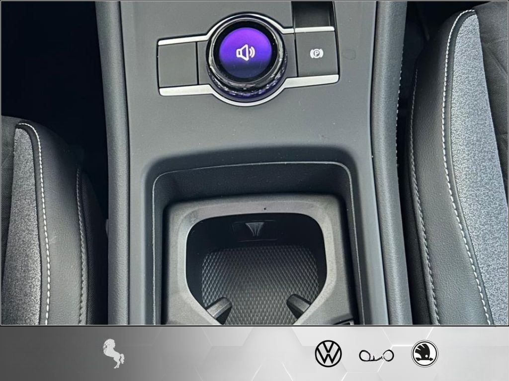 Volkswagen Tiguan 2.0TDI AHK(trailerassist) CarPlay LED*Cam foto 24