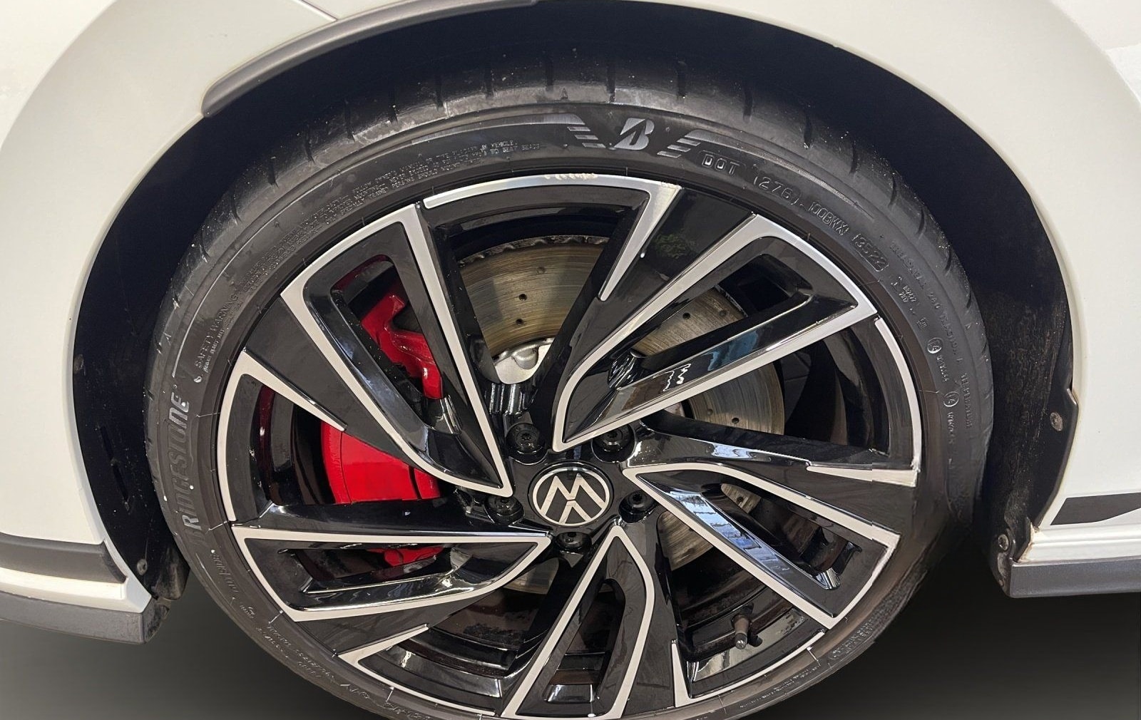 Volkswagen Golf VIII 2.0 TSI GTI Clubsport ACC AUT Kam. LED foto 7