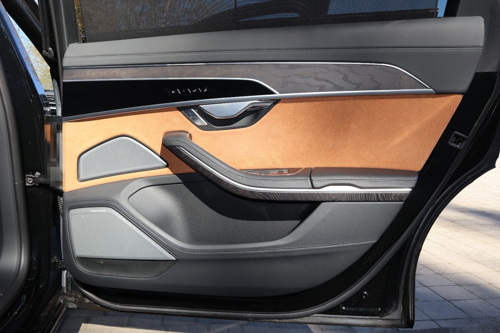 Audi A8L 60 TFSI V8 lang exclusive / *SCHWARZ-COGNAC* foto 21