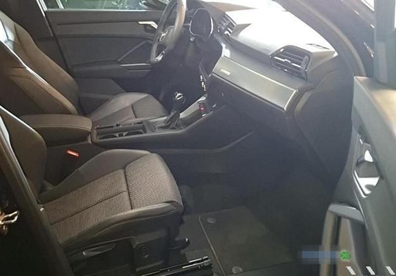 Audi Q3 35 TFSI S tronic S Line Int AHK,Kamera,Smartp foto 6