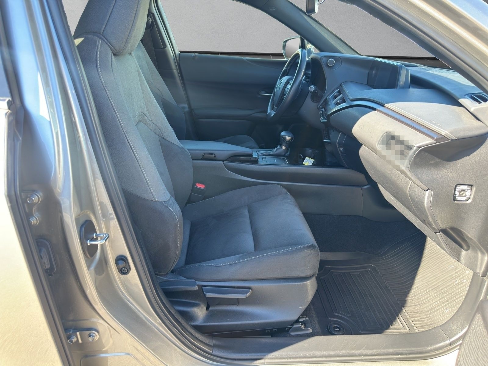 Lexus UX 250h*STYLE*1HD*ALLW.*VELOUR* 15J-GARANTIE* foto 18