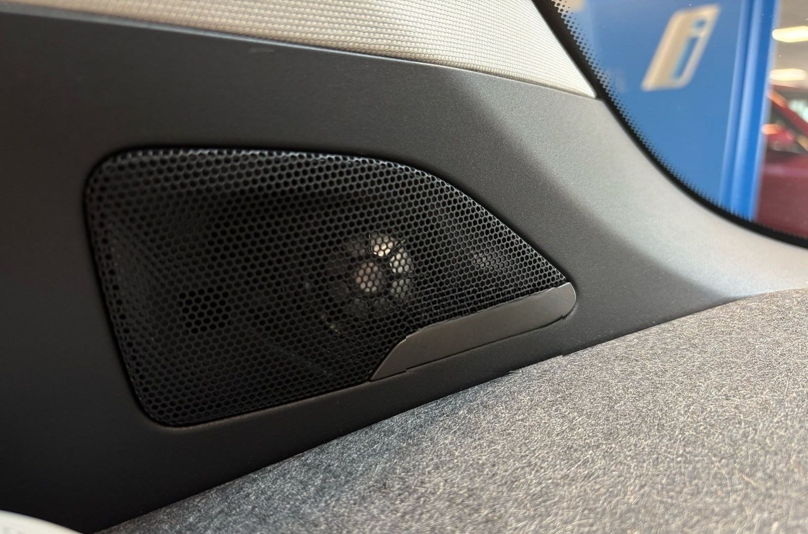 BMW i3 DA+ PA RFK H/K AdapLED PDC Navi Prof. 19" LMR foto 11