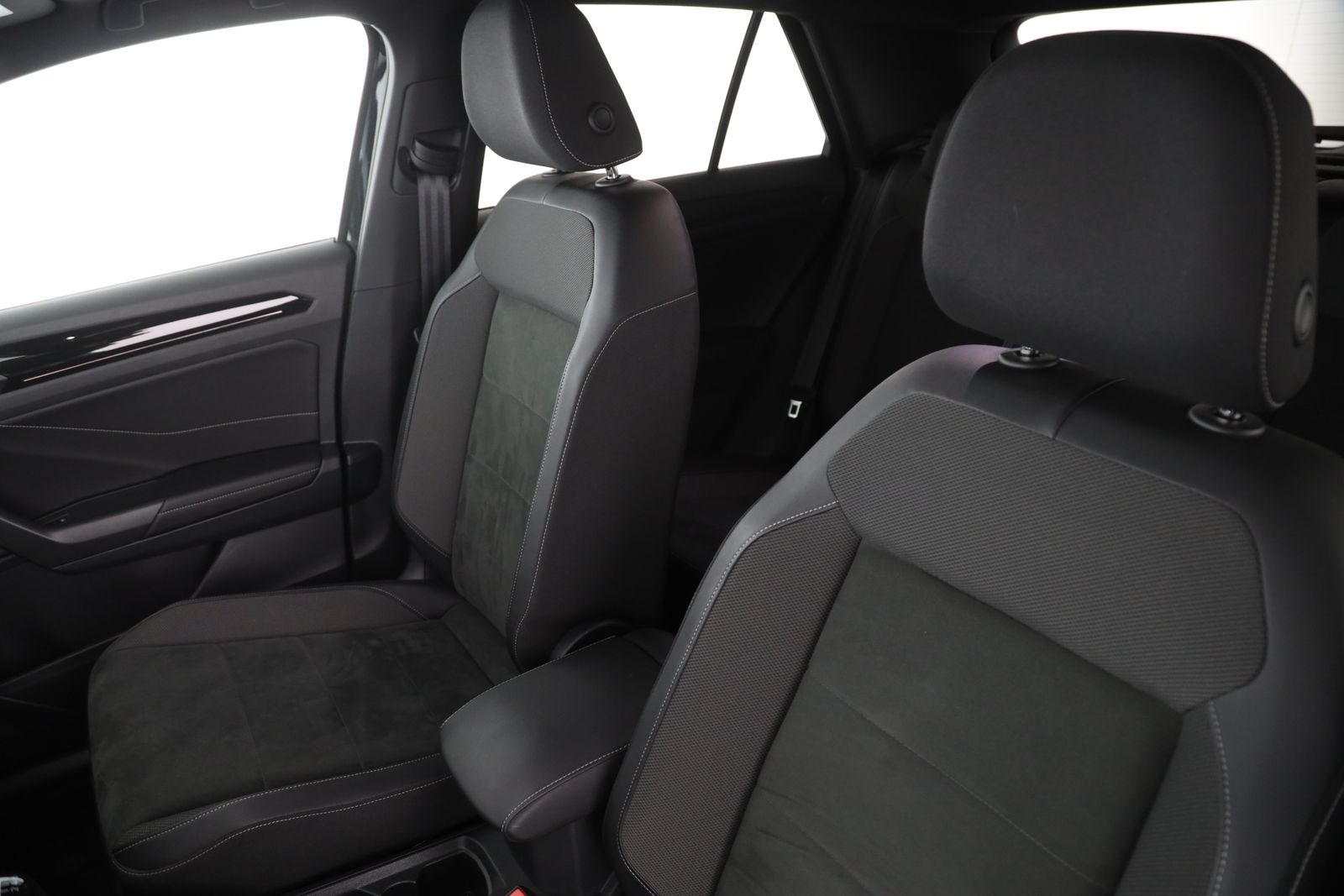 Volkswagen T-Roc 1.0 TSI Style | ACC | LED | SITZH. | foto 14