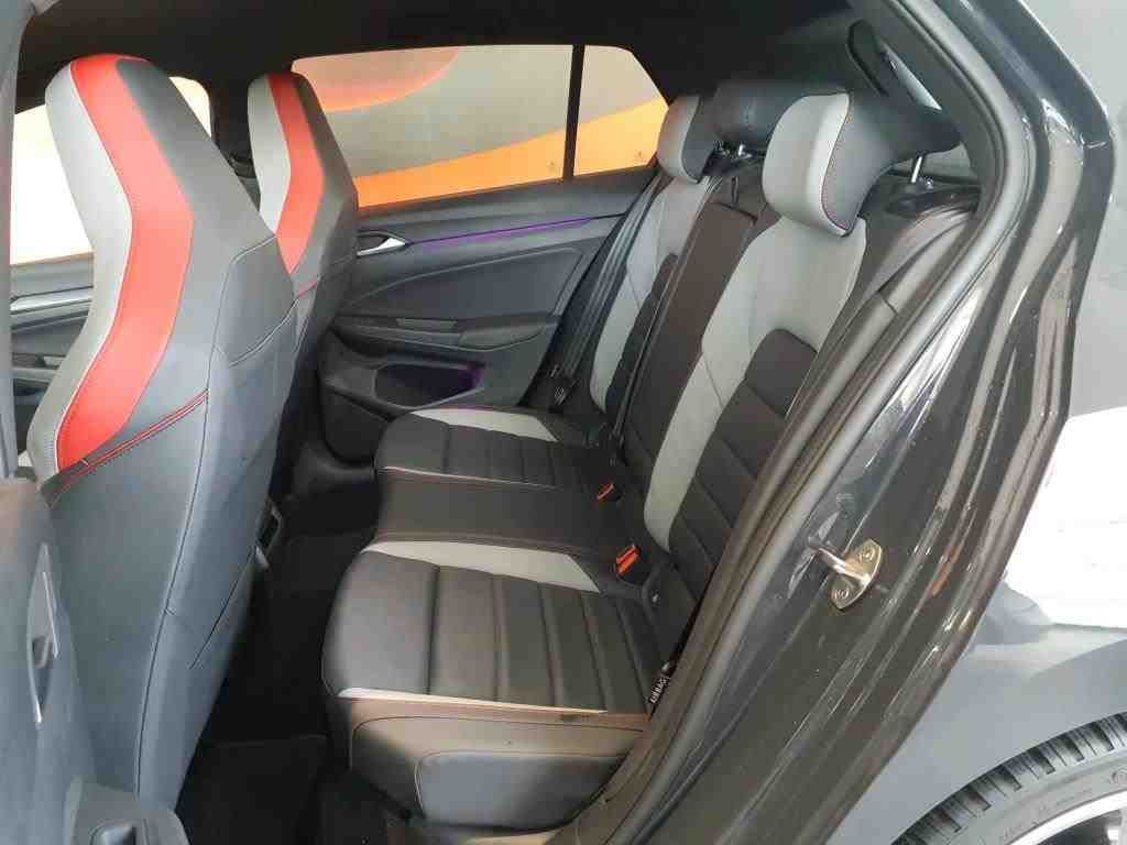 Volkswagen Golf VIII 2.0 TSI DSG GTI Clubsport AKRA NAVI foto 7