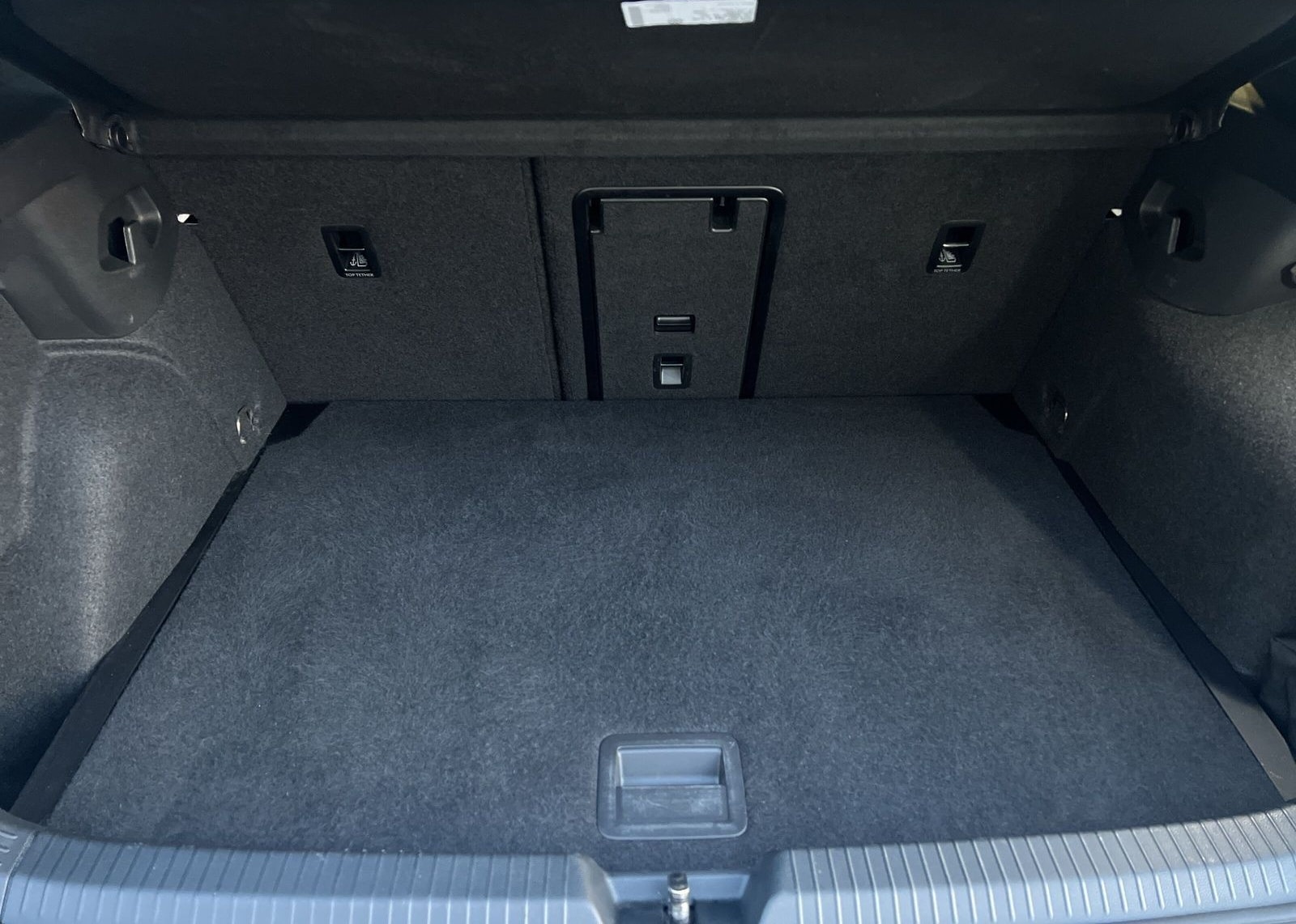 Volkswagen Golf VIII GTI Clubsport 2.0 TSI DSG+MATRIX+HUD foto 9