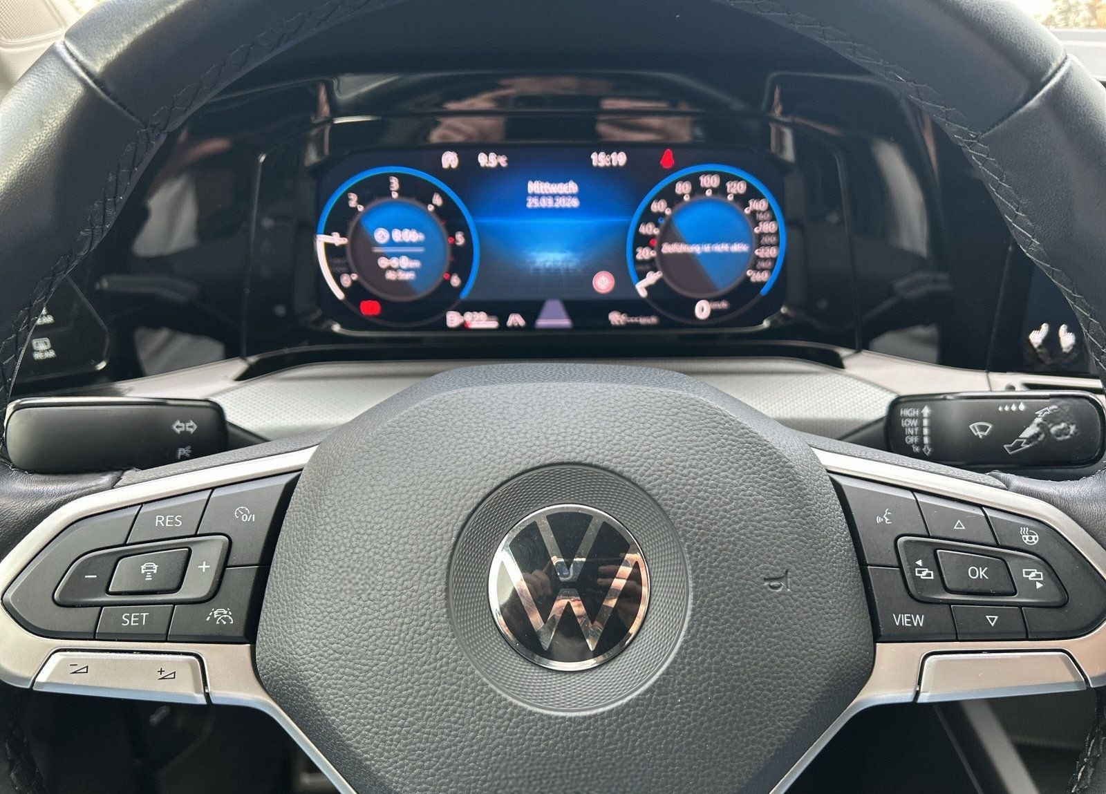 Volkswagen Golf VIII Variant 2.0 TDI Active LED+NAVI+ACC foto 23