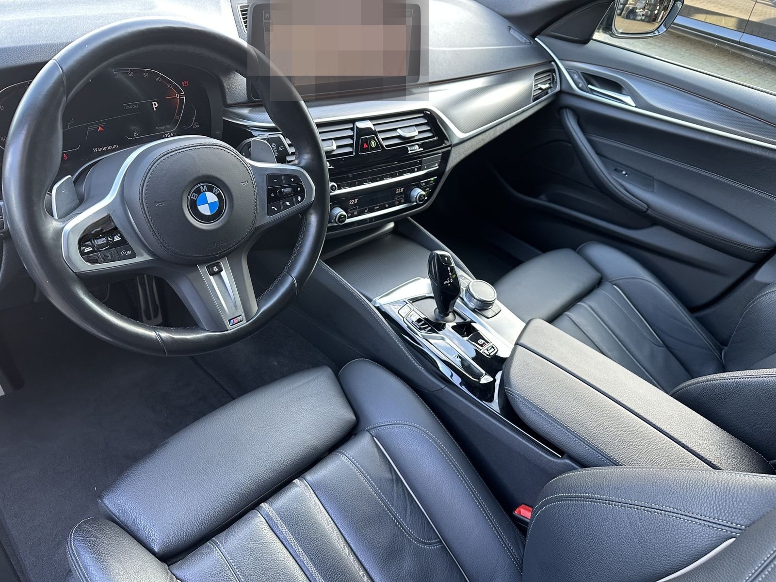 BMW 520d Touring xDrive M-Sport NAV+LED+ACC+HIFI+DDC foto 8