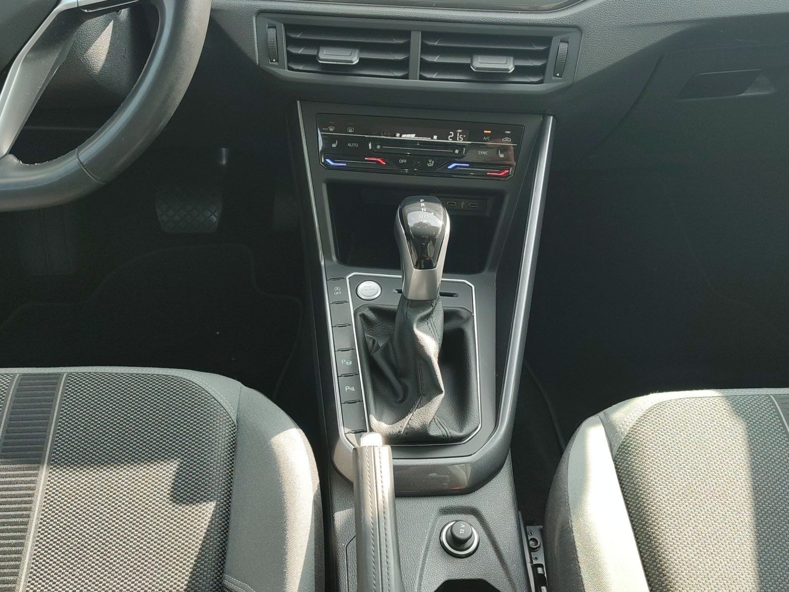 Volkswagen Polo 1.0 TSI Style DSG Navi*Pano*IQ-Light*IQ-Dri foto 9