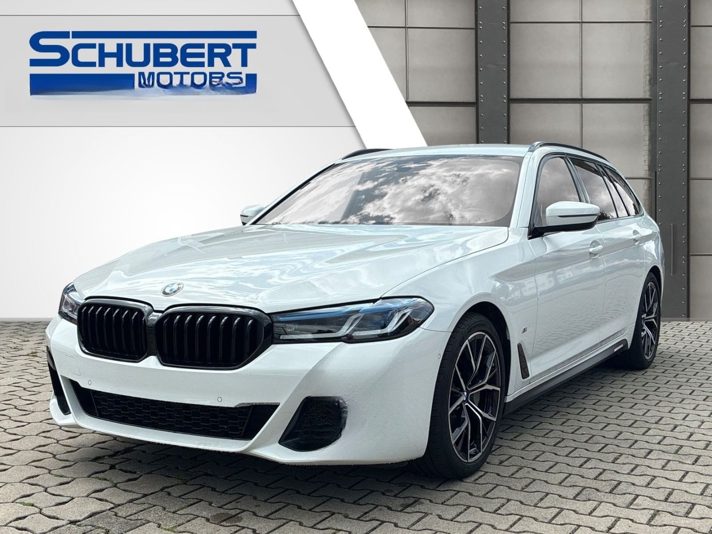 BMW 530 i Touring M-SPORT LASER HUD HIFI KOMFZGNG RF foto 1