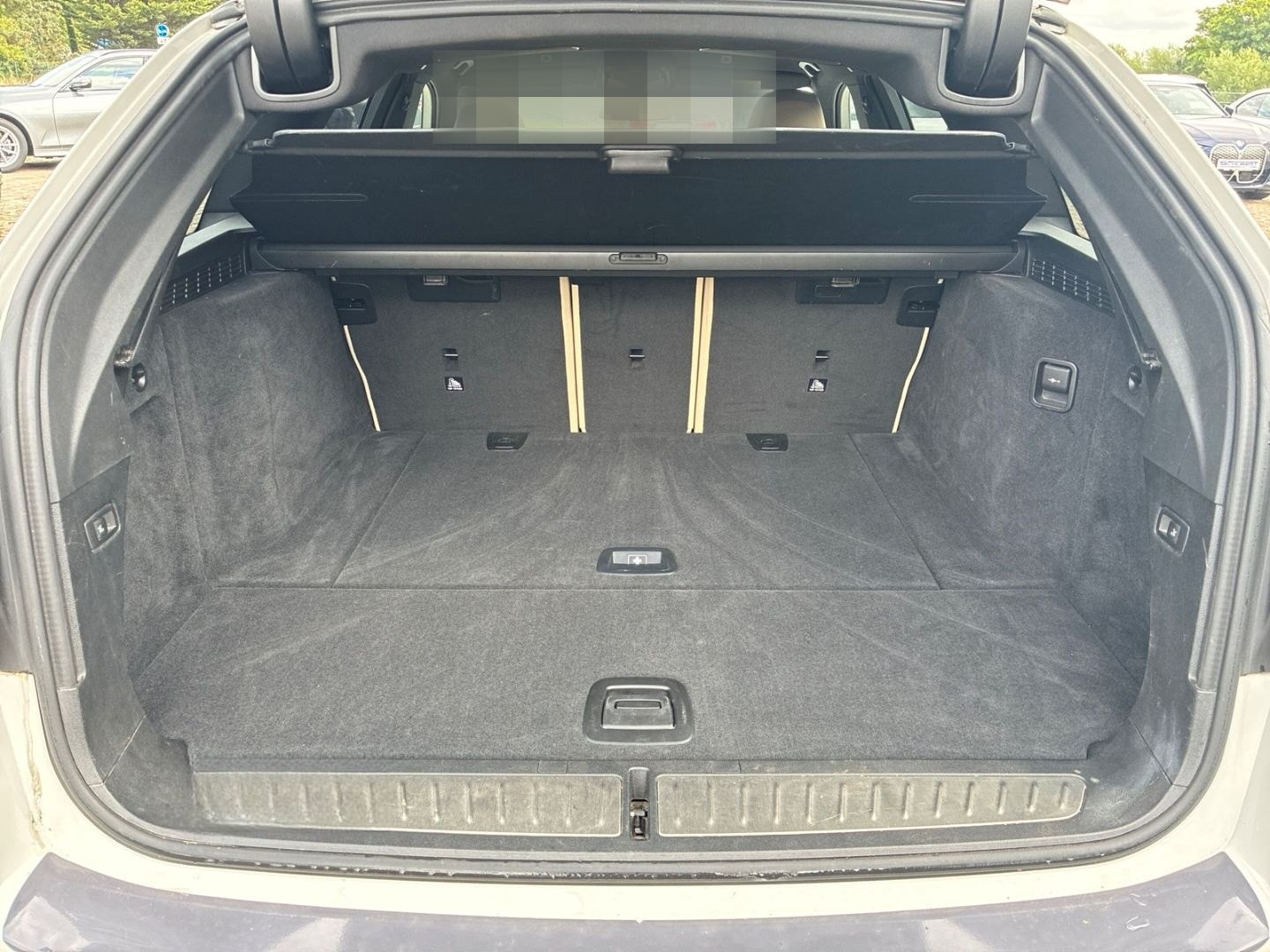 BMW 530 i Touring M-SPORT LASER HUD HIFI KOMFZGNG RF foto 13