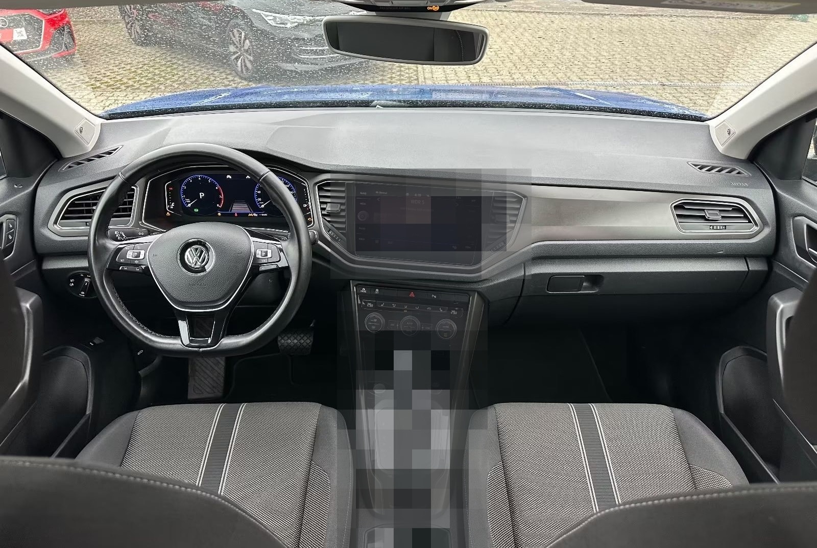 Volkswagen T-Roc 1,5 R-Line 1.HAND Virt KEY 19" ACC CarPlay foto 11