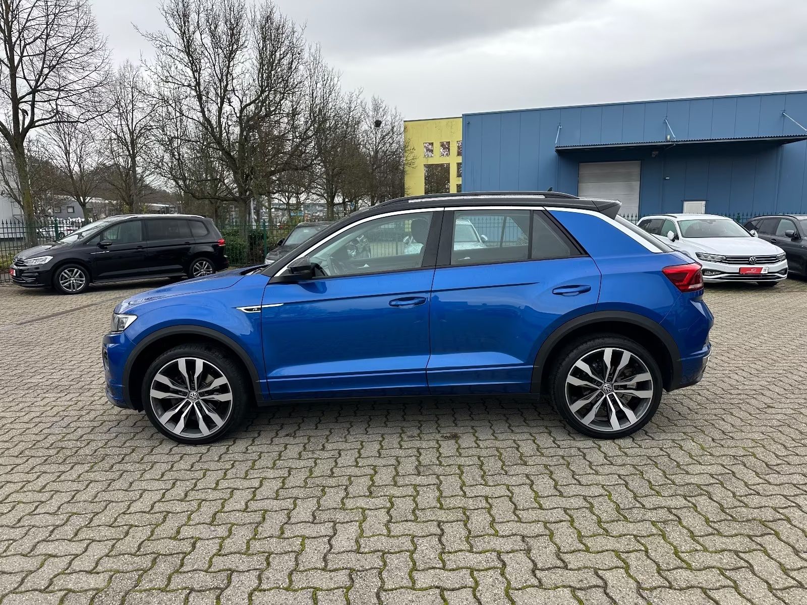 Volkswagen T-Roc 1,5 R-Line 1.HAND Virt KEY 19" ACC CarPlay foto 3