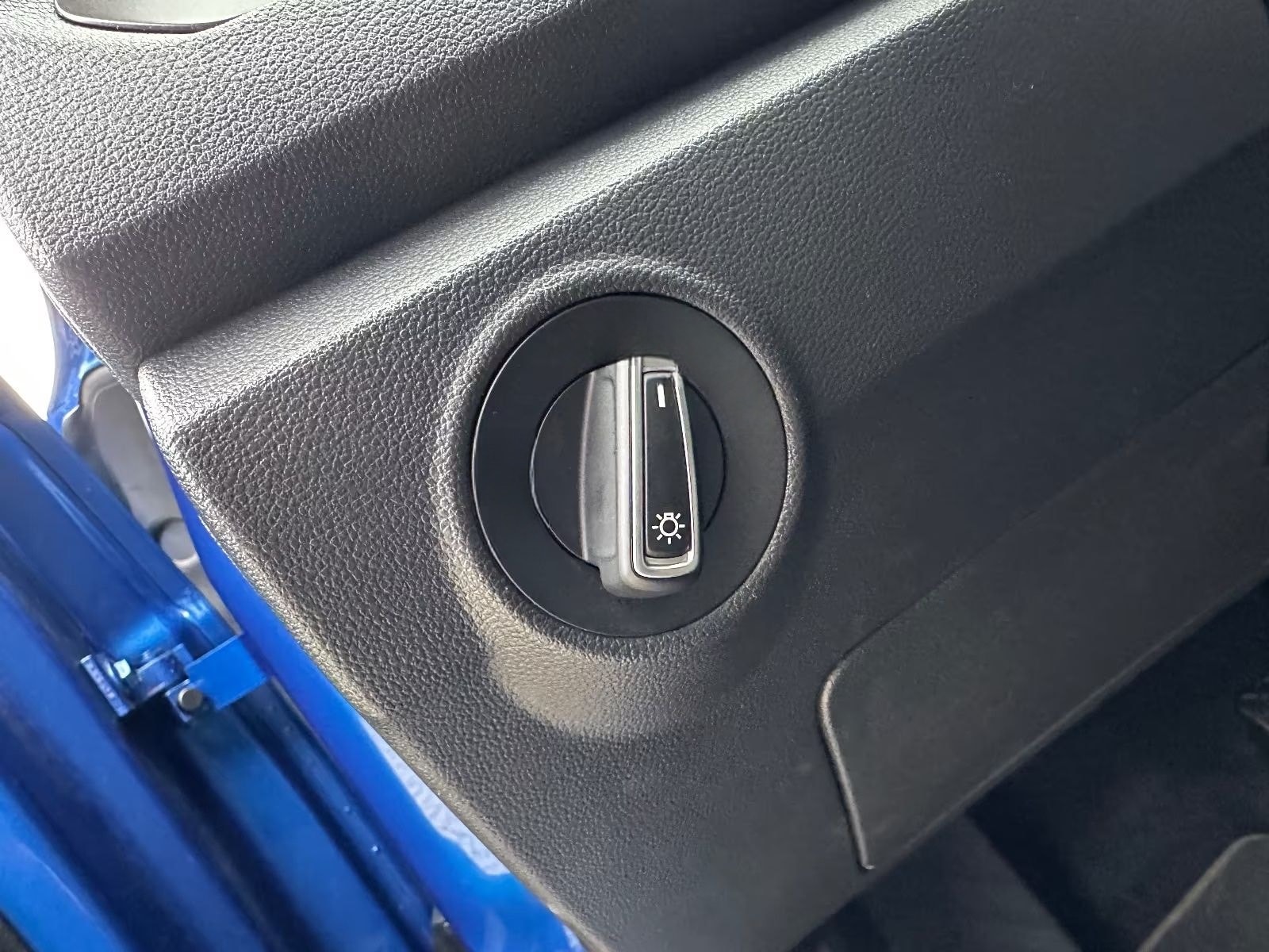 Volkswagen T-Roc 1,5 R-Line 1.HAND Virt KEY 19" ACC CarPlay foto 25