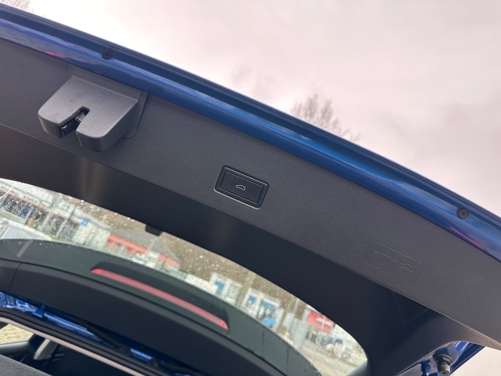 Volkswagen T-Roc 1,5 R-Line 1.HAND Virt KEY 19" ACC CarPlay foto 8