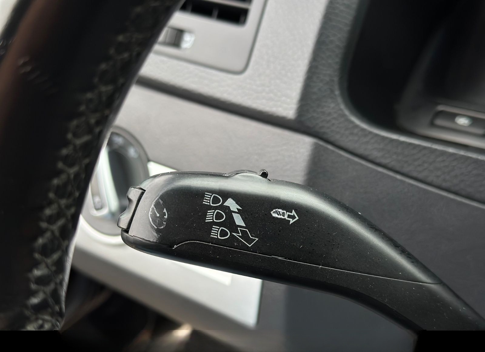 Volkswagen T5 Multivan 2,0TDI HIGHLINE/DSG/NAVI/AHK/LEDER foto 12