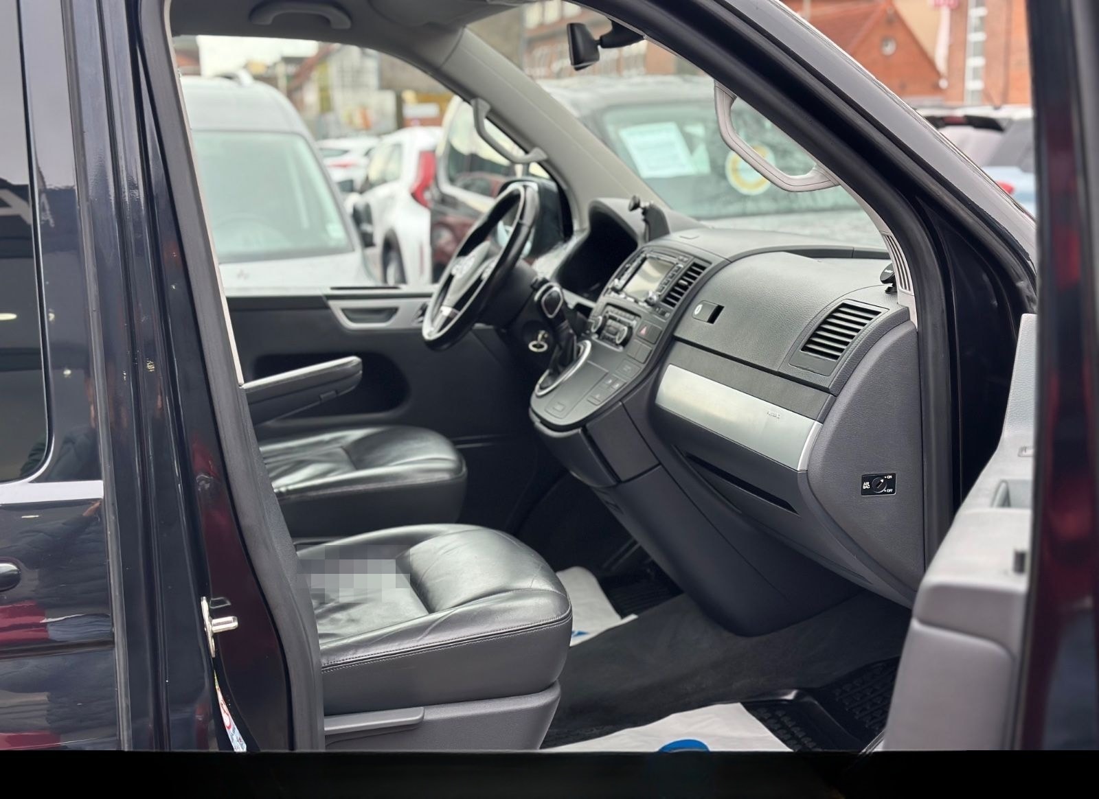 Volkswagen T5 Multivan 2,0TDI HIGHLINE/DSG/NAVI/AHK/LEDER foto 4