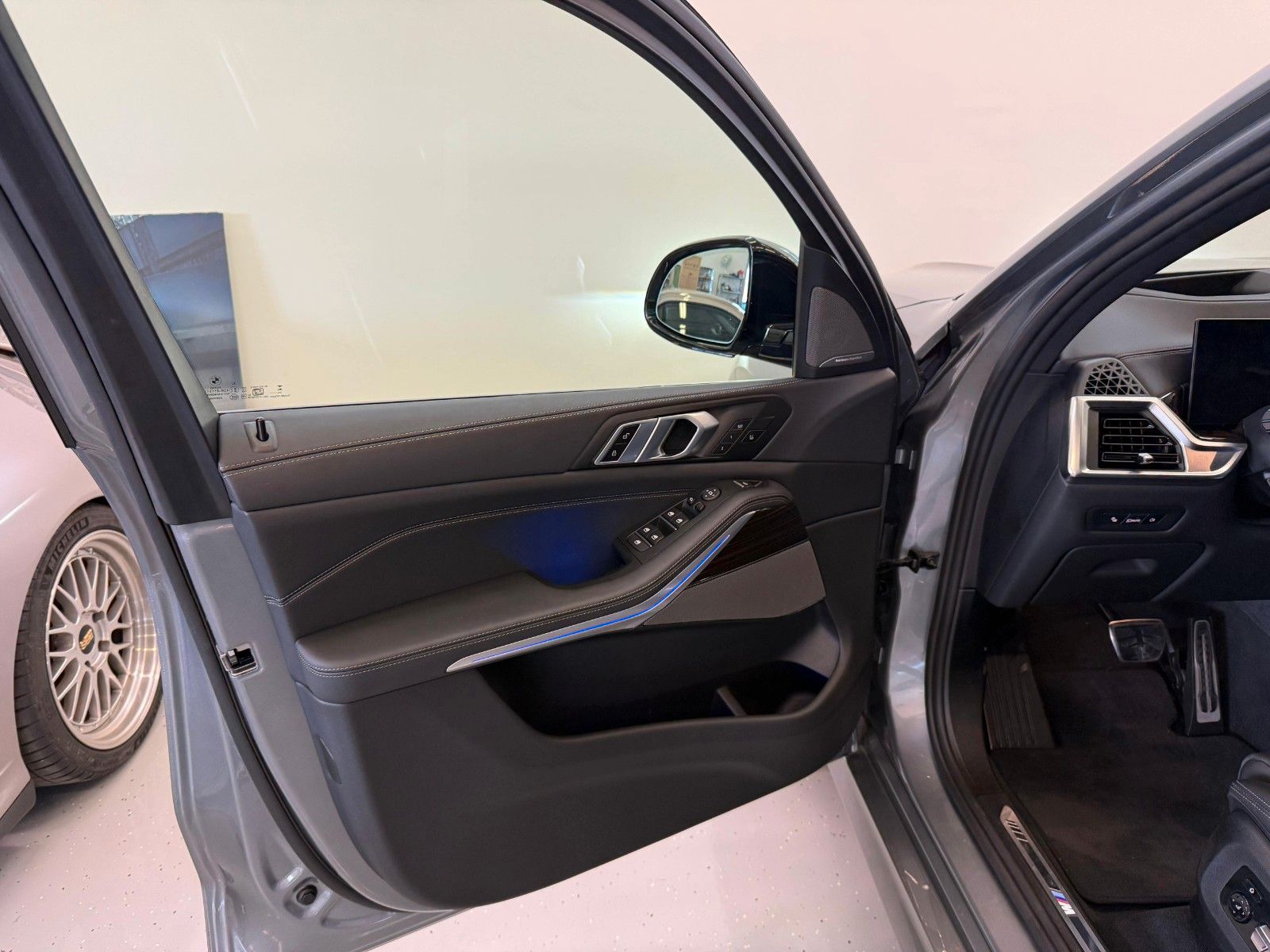 BMW X5 40 d xDrive M Sport HUD,PANO,HARMAN,LUFT. foto 8