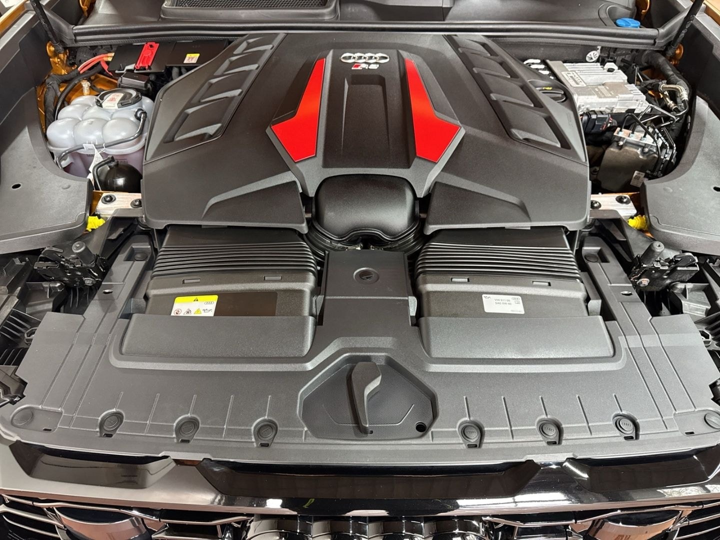 Audi RSQ8 qu tiptro 360°+AHK+HuD+Keramik+Pano+Sthz foto 7