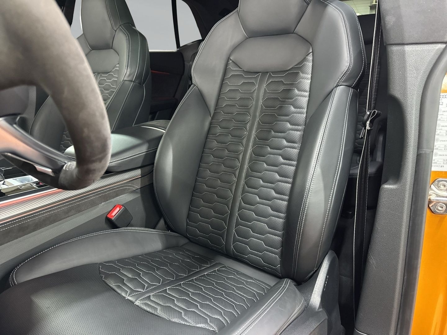 Audi RSQ8 qu tiptro 360°+AHK+HuD+Keramik+Pano+Sthz foto 9