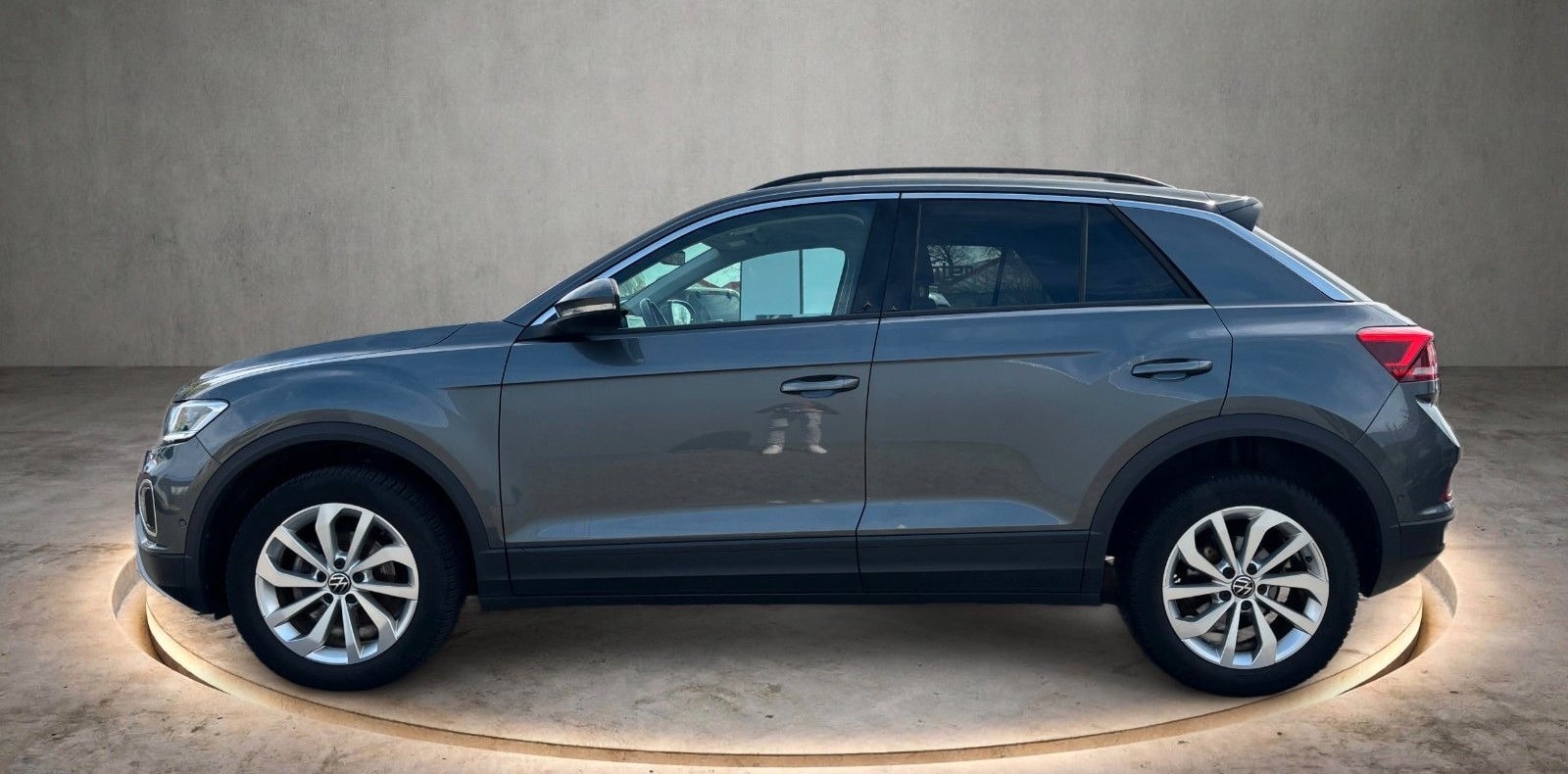 Volkswagen T-Roc Life AHK NAVI SHZ SPUR foto 8