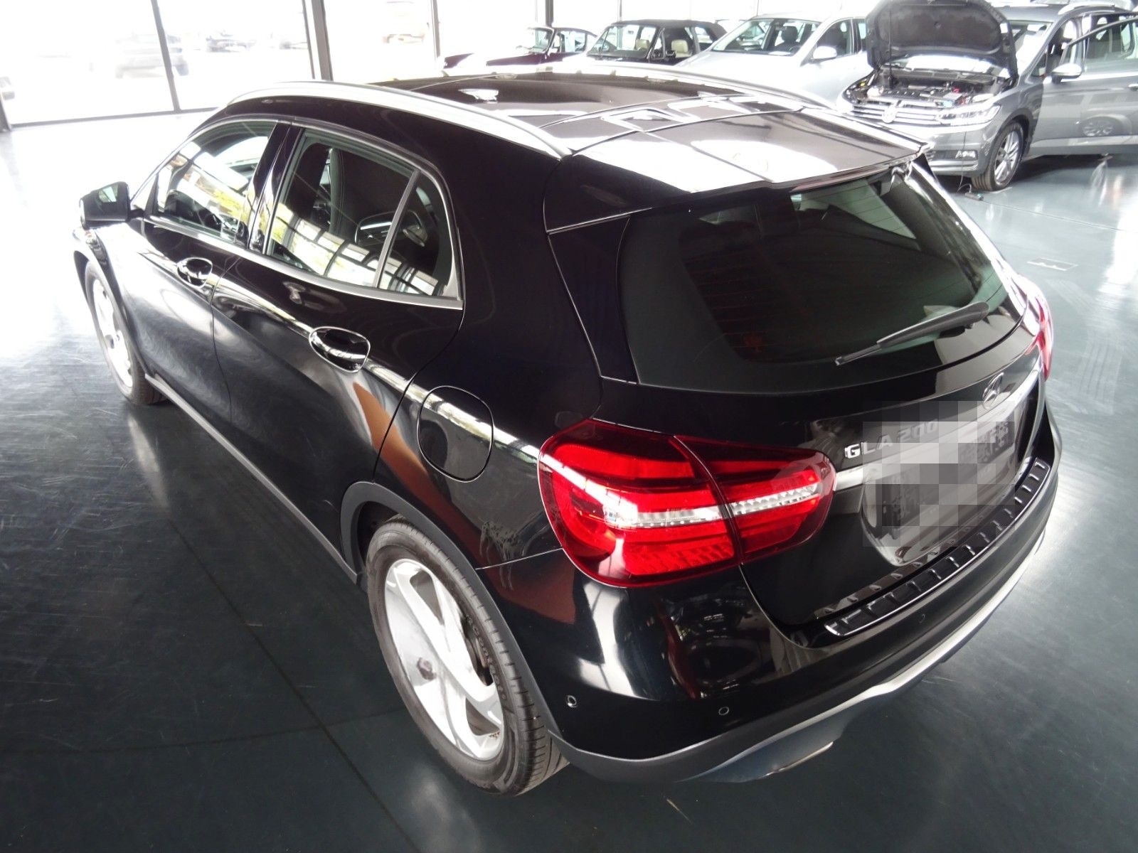 Mercedes-Benz GLA 200 Urban/ Autom./ Navi/ LED/ PDC/ AHK/ Pano foto 18