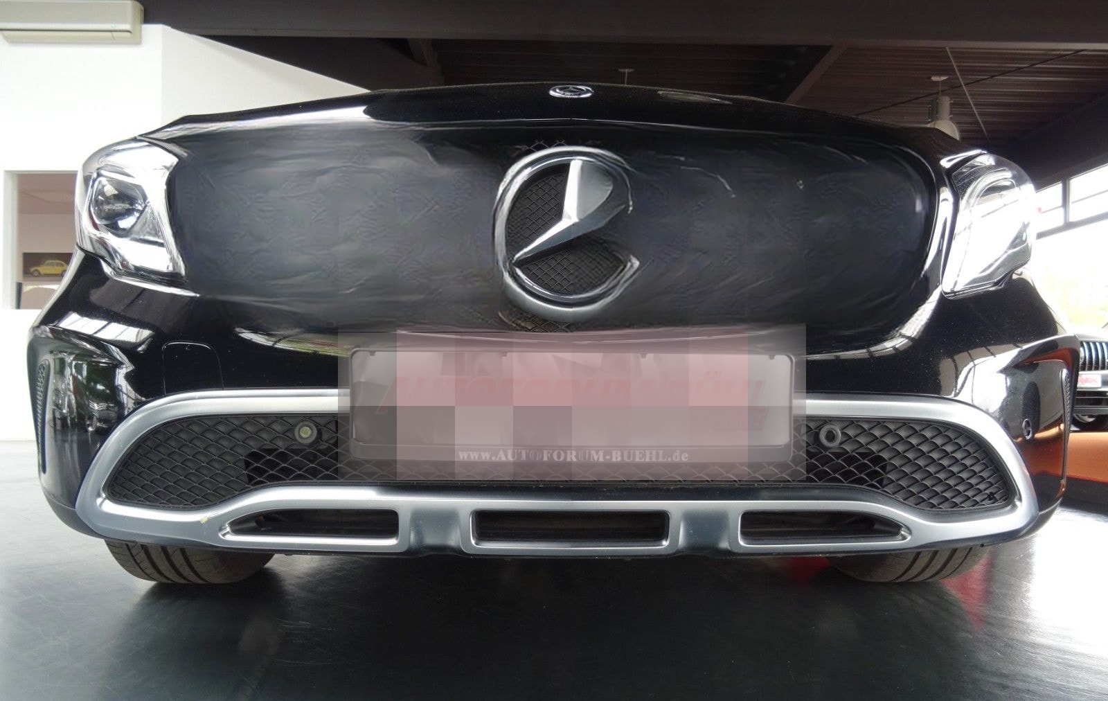 Mercedes-Benz GLA 200 Urban/ Autom./ Navi/ LED/ PDC/ AHK/ Pano foto 4